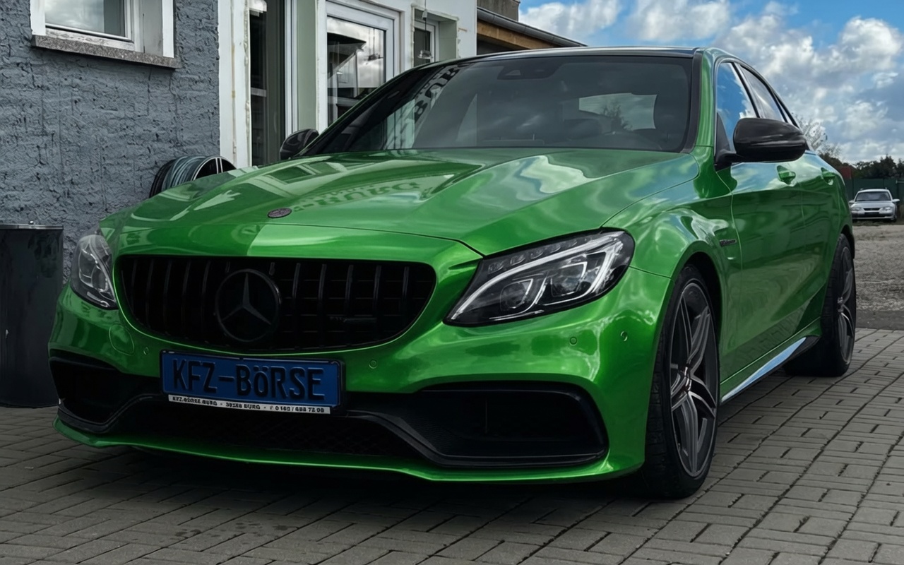 Gloss Green vinyl wrap on Mercedes-Benz C-Class